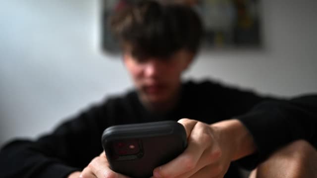 Tough-guy persona linked to teenage downward spiral