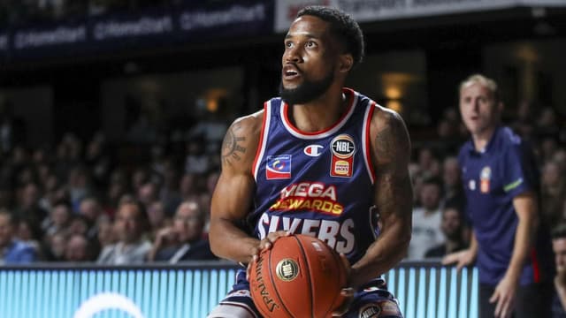 Wildcats storm home to sink Cotton's Sixers