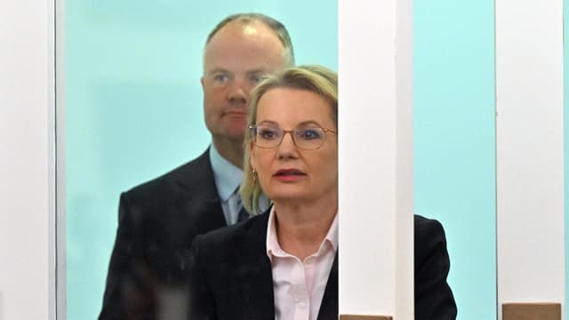 War of words heats up amid Liberals' climate battle