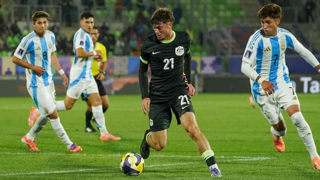 Why Socceroos boss turned to Man Utd teen