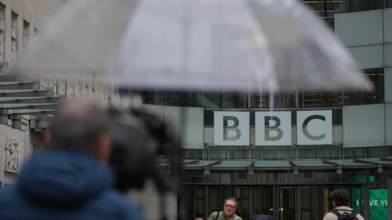 Trump threatens to sue BBC over edited speech