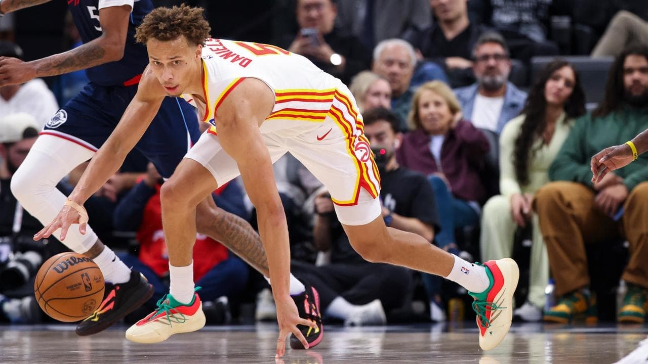 Daniels extends NBA swipe streak in quiet outing