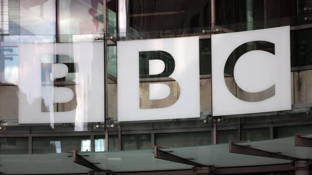 Trump to sue BBC for compensation after TV doco edit