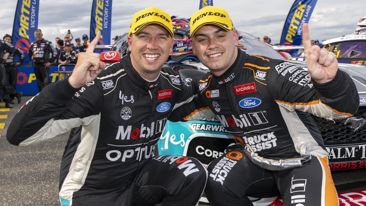 Wingman Wood assists red-hot Mostert to grand final