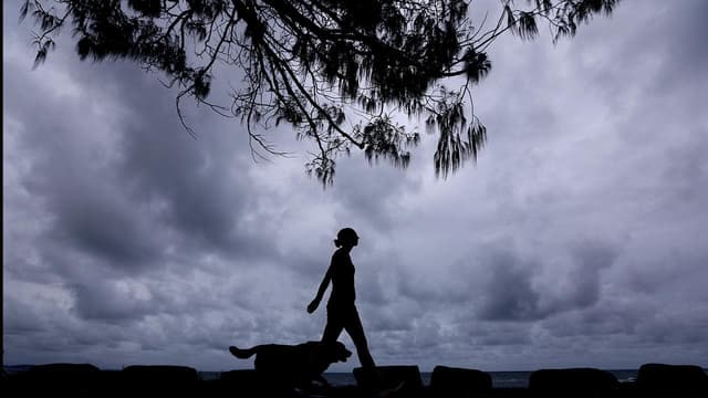 Storm barrage to continue lashing eastern Australia