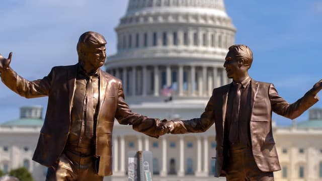 Trump's reversal propels vote on Epstein files release