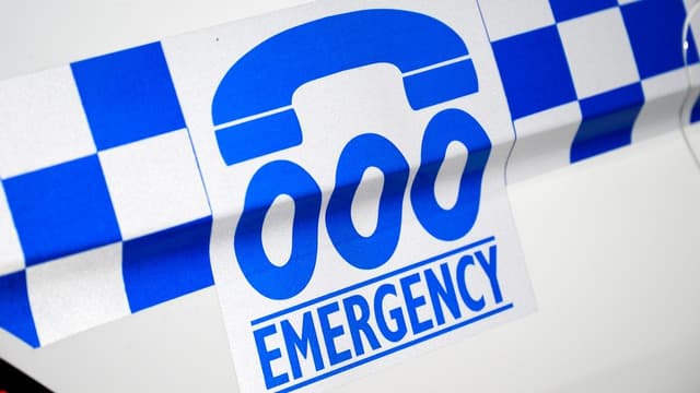 Customer dies after triple-zero fails on mobile phone