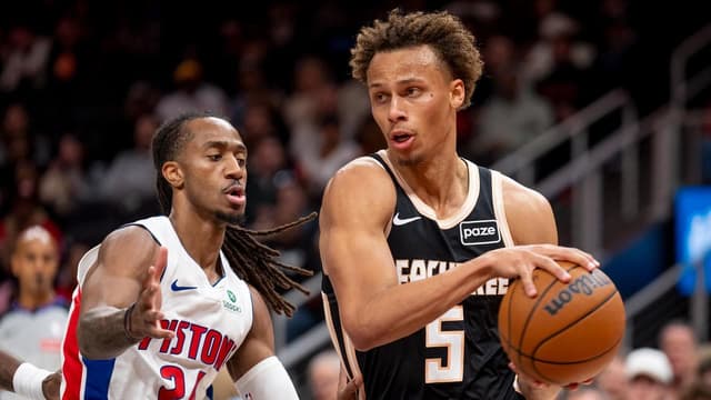 Daniels on the attack as Hawks lose to NBA's form team