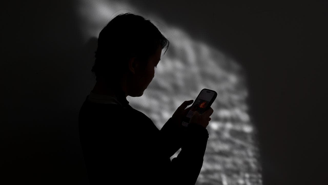 Funding boost as demand for major DV helpline soars