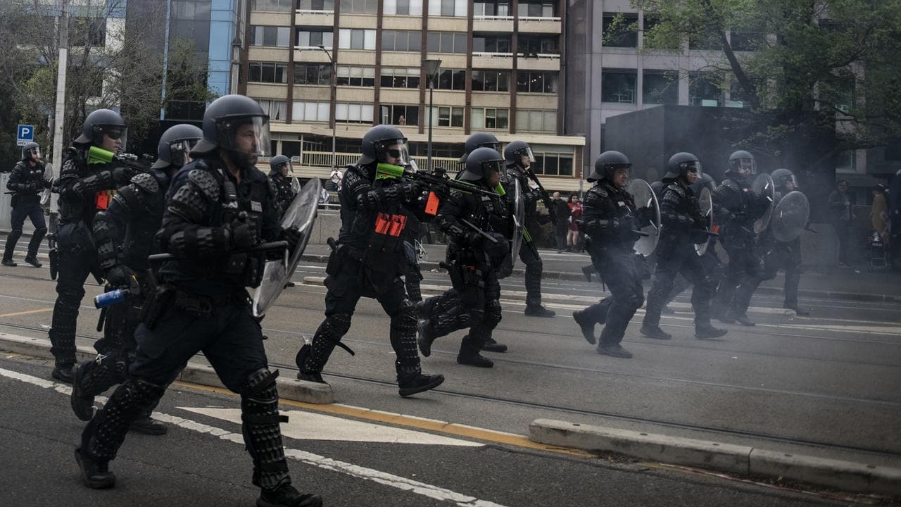 Police to test upgraded powers during migration protest