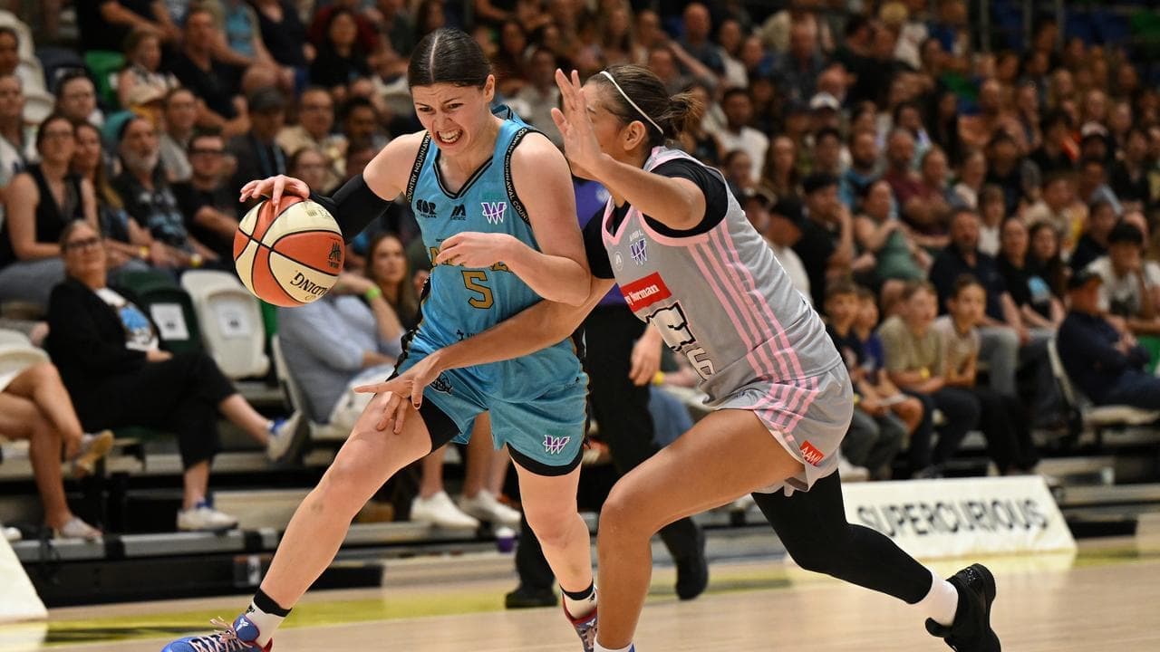 Fears for WNBL stars with looming WNBA agreement