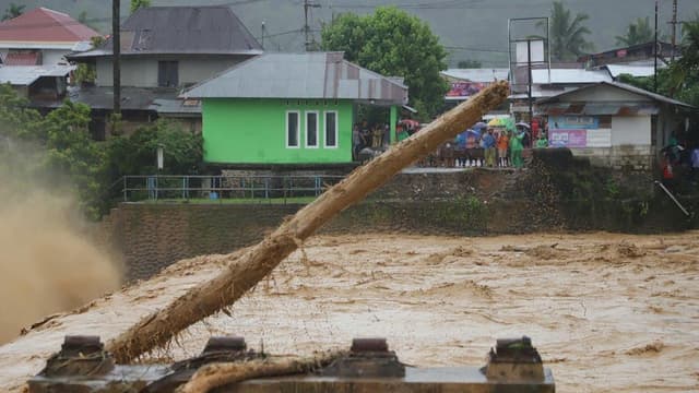 Floods in Indonesia's Sumatra kill at least 174