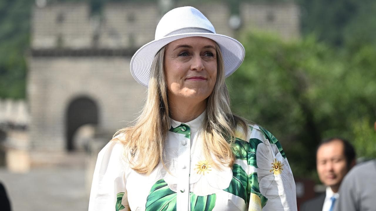 'Up the Rabbitohs' cry captures Albanese's heart