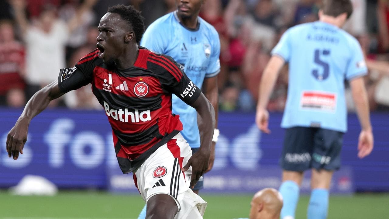 Wanderers survive late derby drama to down Sky Blues