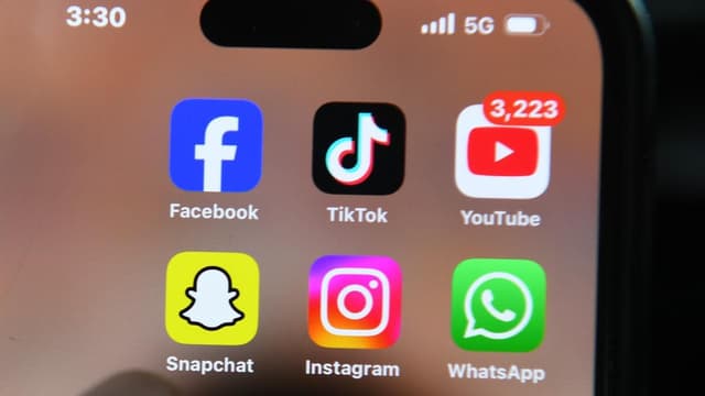 Ready or not, social media ban demands a family plan