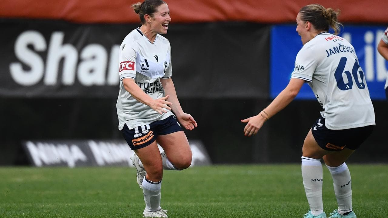 Victory cruise past Glory to return to winning ways