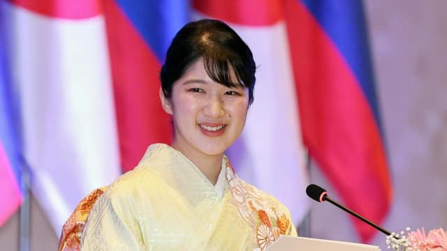 Japan's princess sparks calls to change succession law