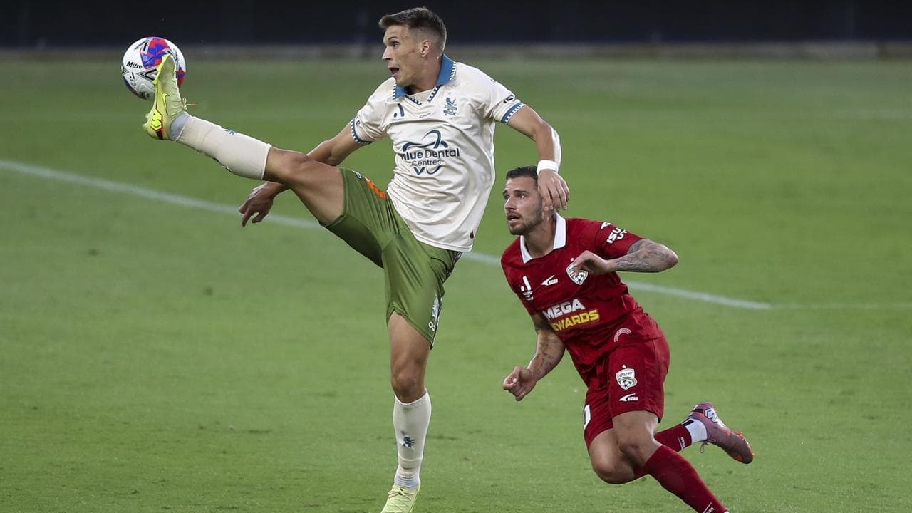 Roar striker's last-gasp ALM match-winner sinks Reds