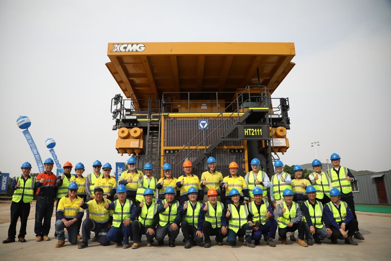 XCMG Flagship Mining Trucks Depart for World-Class Simandou Project, Delivering Key Chinese Technology to Global Mining Development