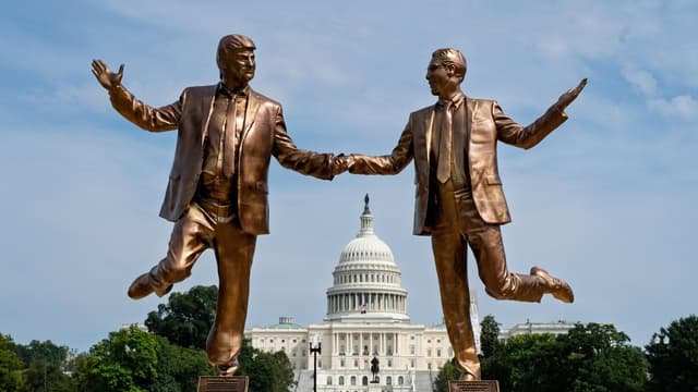 US judge allows release of Epstein grand jury docs