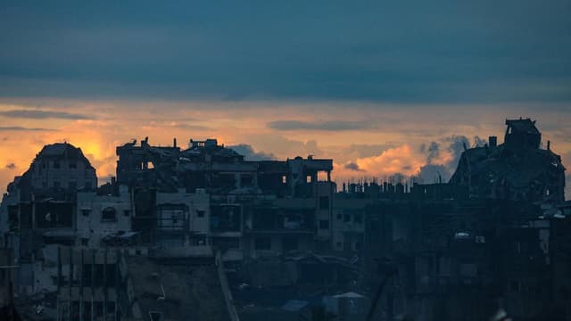 Israel targets senior Hamas commander in Gaza strike