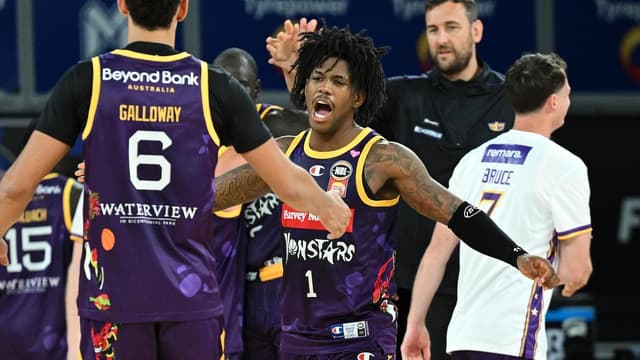 Melbourne United off target as Kings rule in overtime