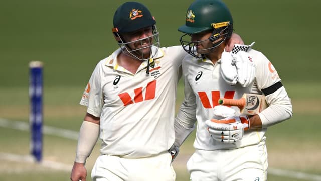 Head hundred helps Aussies home in on Ashes retention