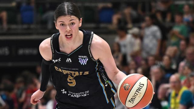 Melbourne brings heat as Caps down Venom in thriller