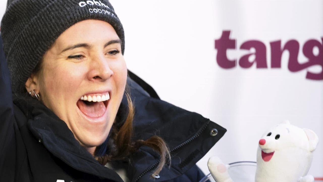 Walker's winter wonderland: Aussie sleighs 'em again