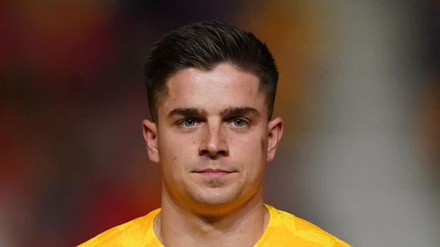 Hearts pumping as Socceroo Devlin leads historic push