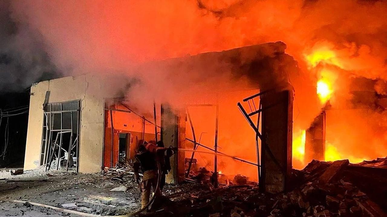 Russian attack on Ukraine kills three, knocks out power