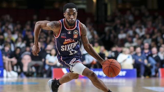 No Christmas cheer for Cairns as 36ers extend NBL lead