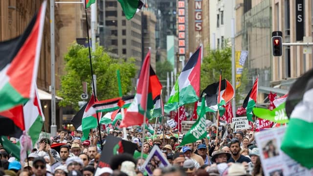 'Absolutely essential': premier backs swift protest ban