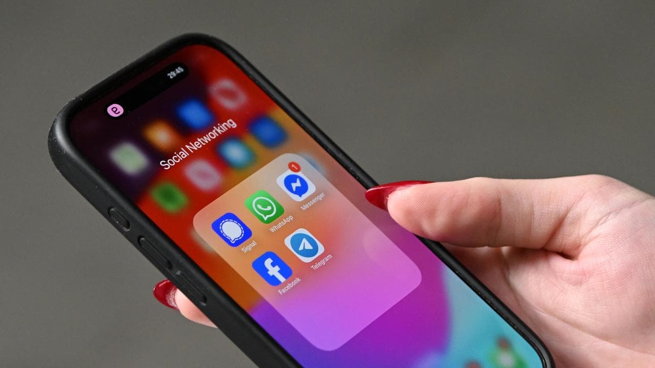 EU, UK criticise US visa bans in 'censorship' row