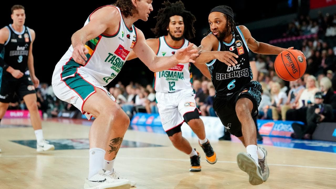 Breakers work overtime for crucial NBL victory