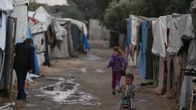 Wintry, wet Gaza awaits ceasefire progress