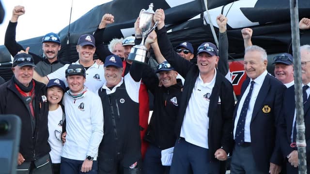'Redemption': Comanche wins Sydney to Hobart dogfight