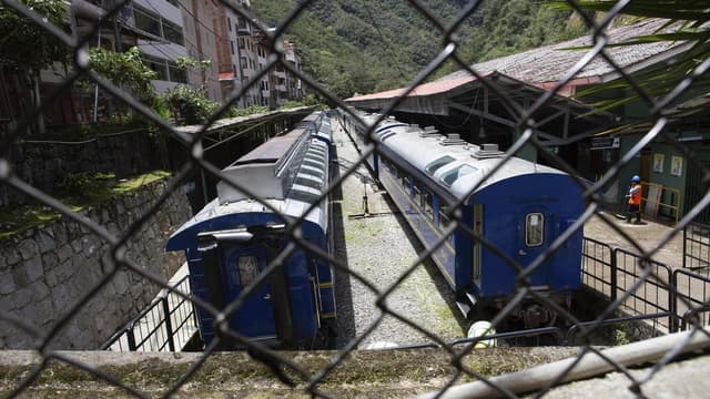 One dead, 30 hurt in Machu Picchu tourist train crash