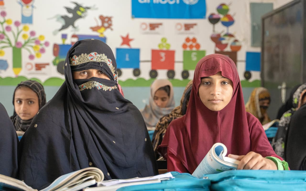 Like Mother, Like Daughter: Education Cannot Wait-supported UNICEF Accelerated Learning Programme enables a mother and daughter affected by floods and other crises to return to school in Pakistan.