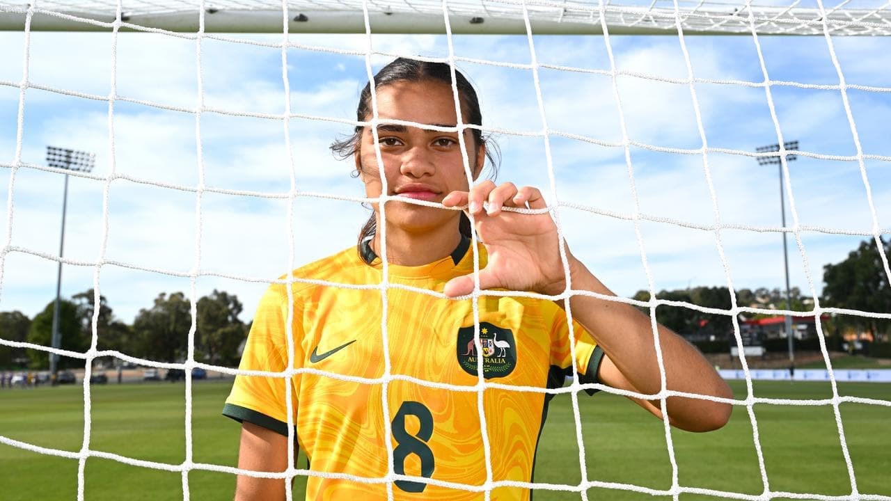 Young Matildas star injured as Mariners beat Roar