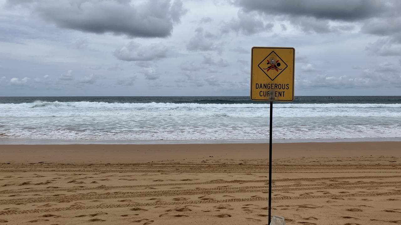 Hopes fade as searches called off for missing swimmers