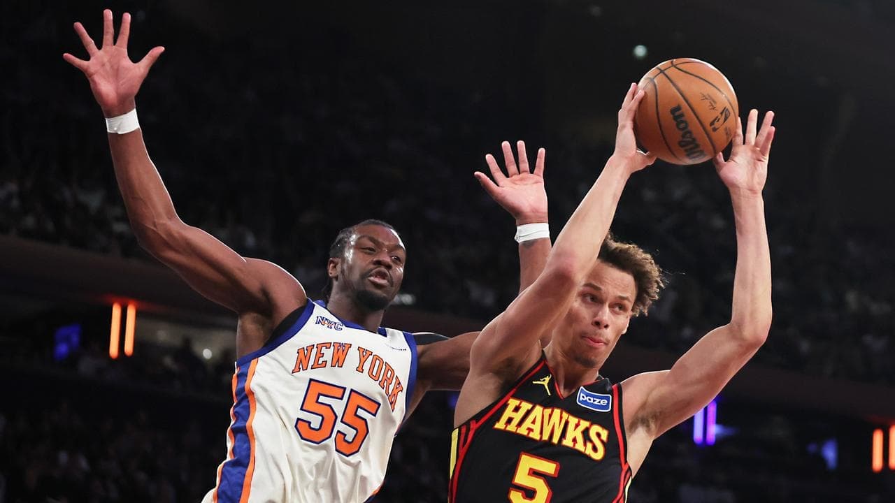 Daniels frustrates Knicks star in Hawks' upset win