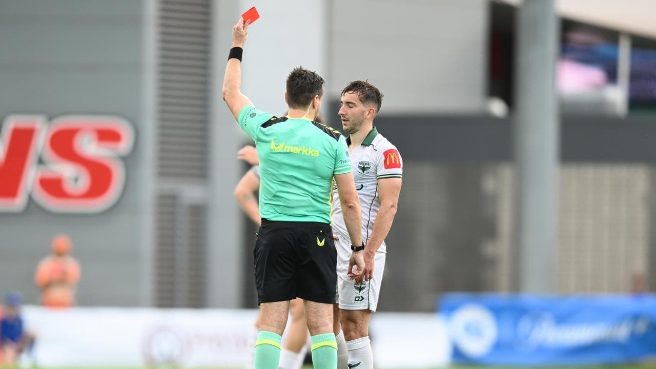 10-man Wellington shock Brisbane in famous ALM win