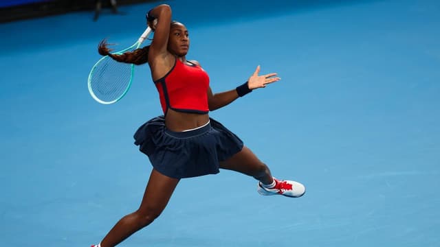 Gauff goes from cold to hot as US make quarter-finals