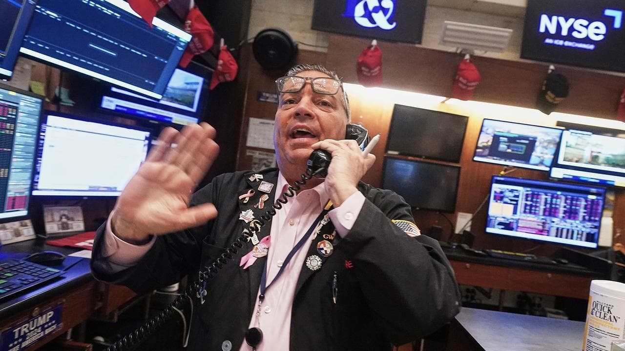 Financials droop as Wall Street investors return to AI