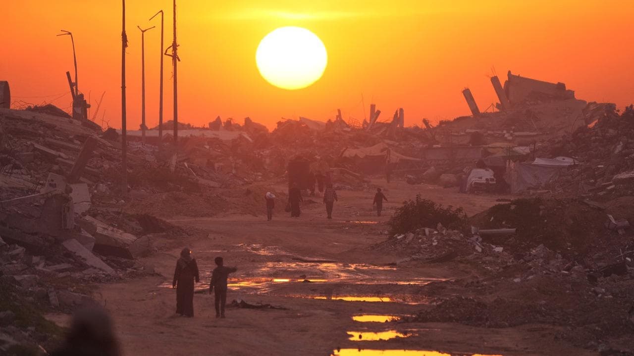 Tit-for-tat attacks as ceasefire subdues Gaza fighting