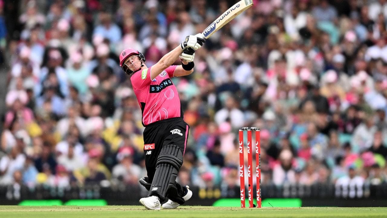 Rain puts dampener on Steve Smith's Big Bash return