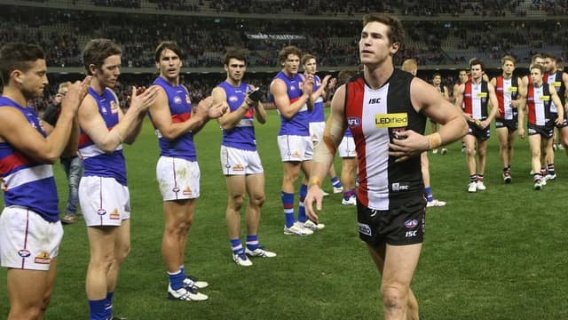 'Fully committed': Hayes offers support to Silvagnis