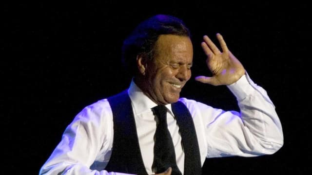 Singer Julio Iglesias probed over alleged sex assaults