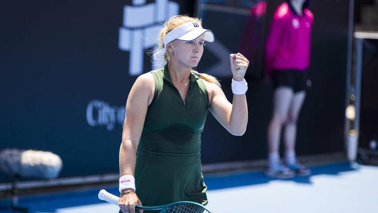 Wildcard Preston makes maiden quarters with upset win